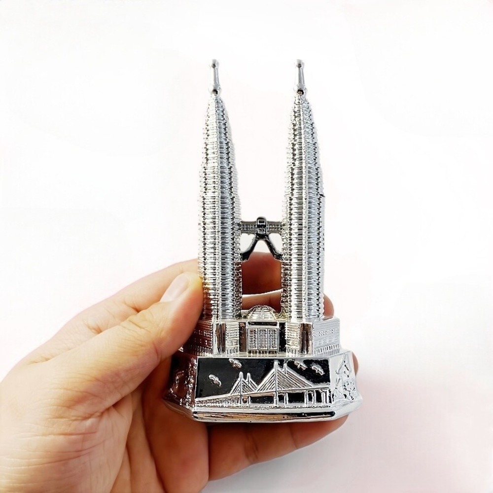 Home Decor Kuala Lumpur - تذكار كوالالمبور ماليزيا مع فتاحة زجاجات،