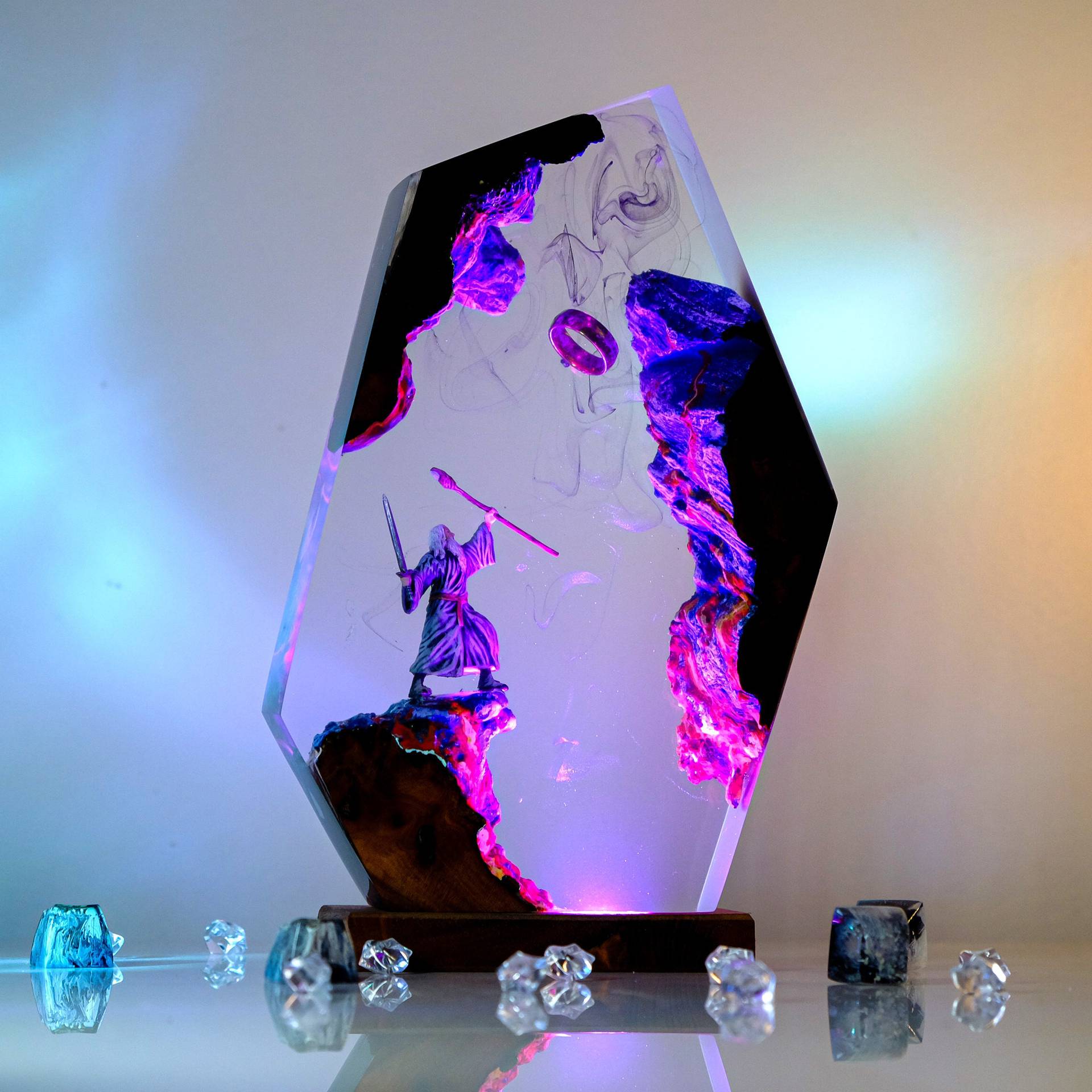 مصباح طاولة على شكل مشهد من في - مراجعة Home Decor Accessories وسعره