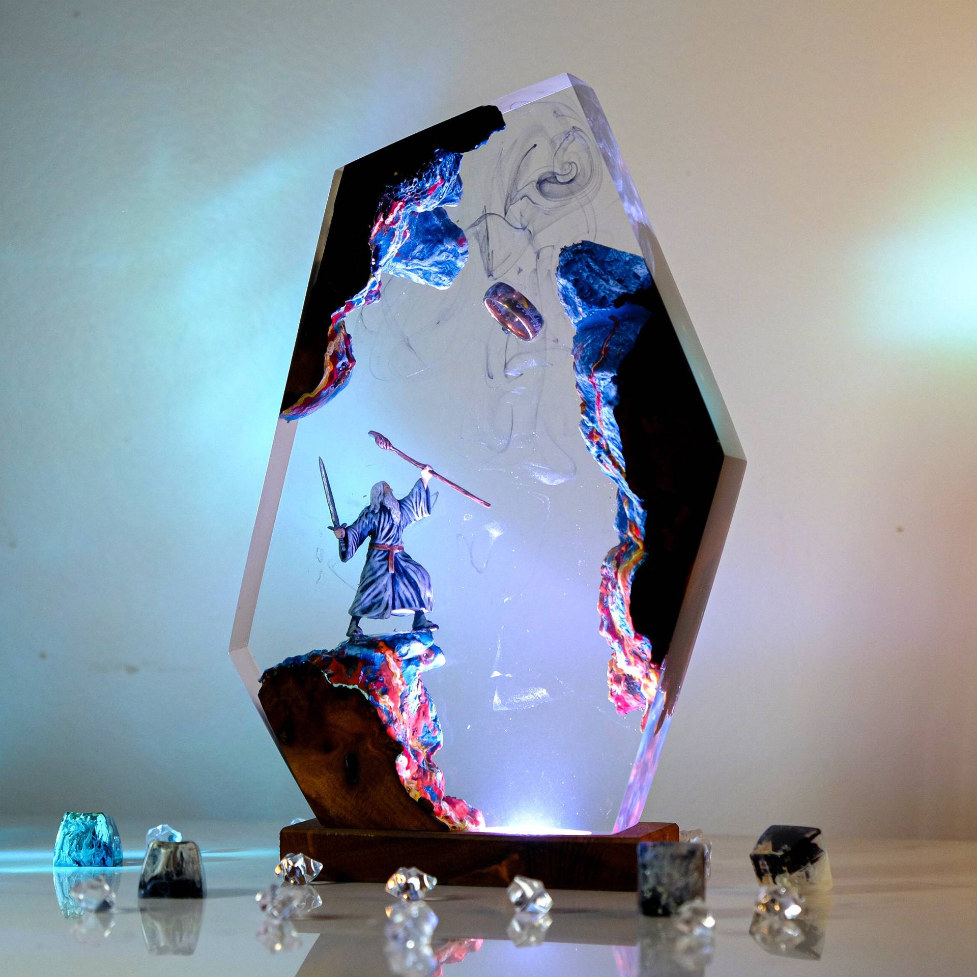 مصباح طاولة على شكل مشهد من في - مراجعة Home Decor Accessories وسعره