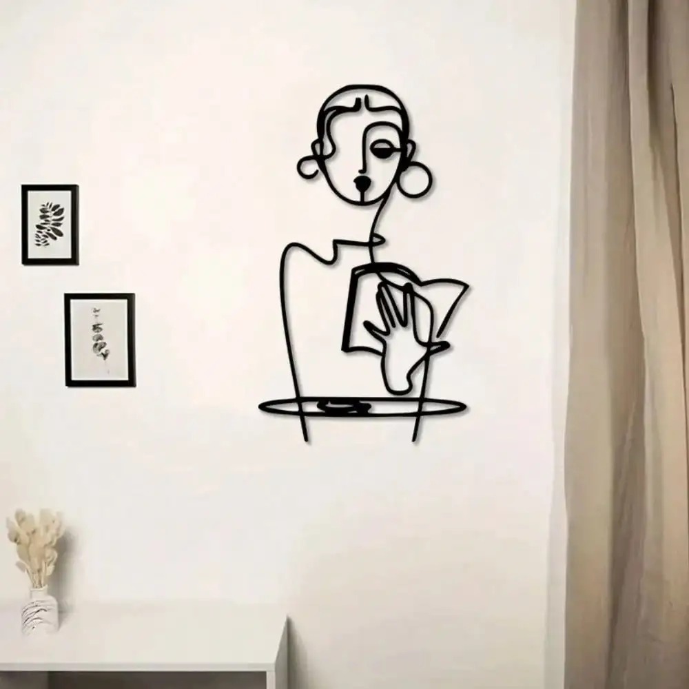 لوحة جدارية معدنية بتصميم بسيط - مراجعة Home Decor Brand وسعره